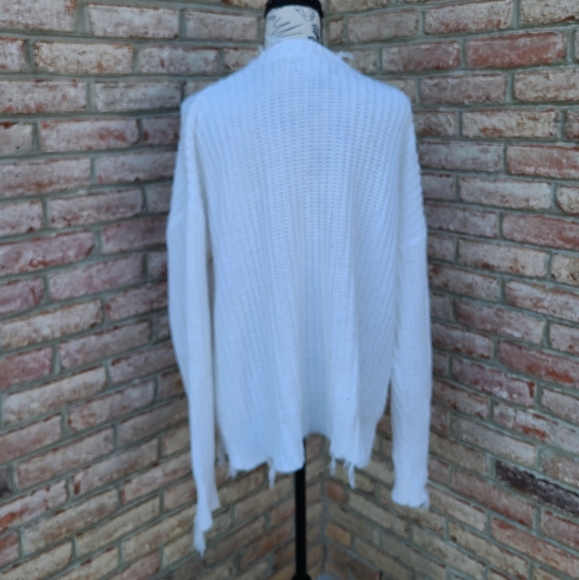 Forever 21 Raw Hem Deep V-Neck Kint Sweater White Oversized Small - Picture 2 of 4